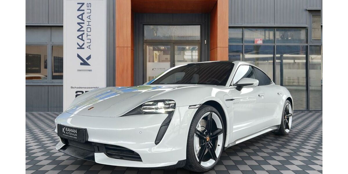 Porsche Taycan 2.500 km 87.800 &euro; Sindelfingen 71065