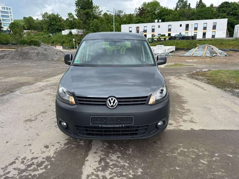 VW Caddy 211.000 km 4.450 € Stuttgart 70376