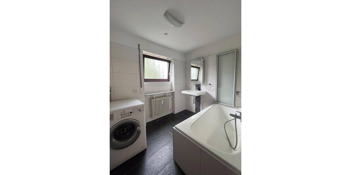 Reihenendhaus Stuttgart Nord - 7 Zimmer, 198 m&sup2;, 2.950&euro; | Angebot:26886443