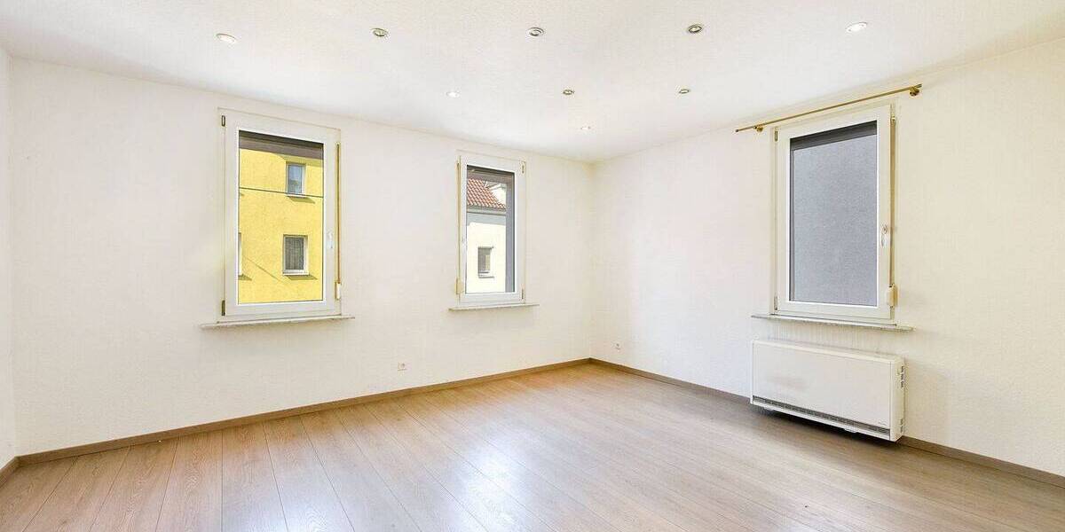 Etagenwohnung Stuttgart Bad Cannstatt - 3 Zimmer, 62 m&sup2;, 900&euro; | Angebot:26289861