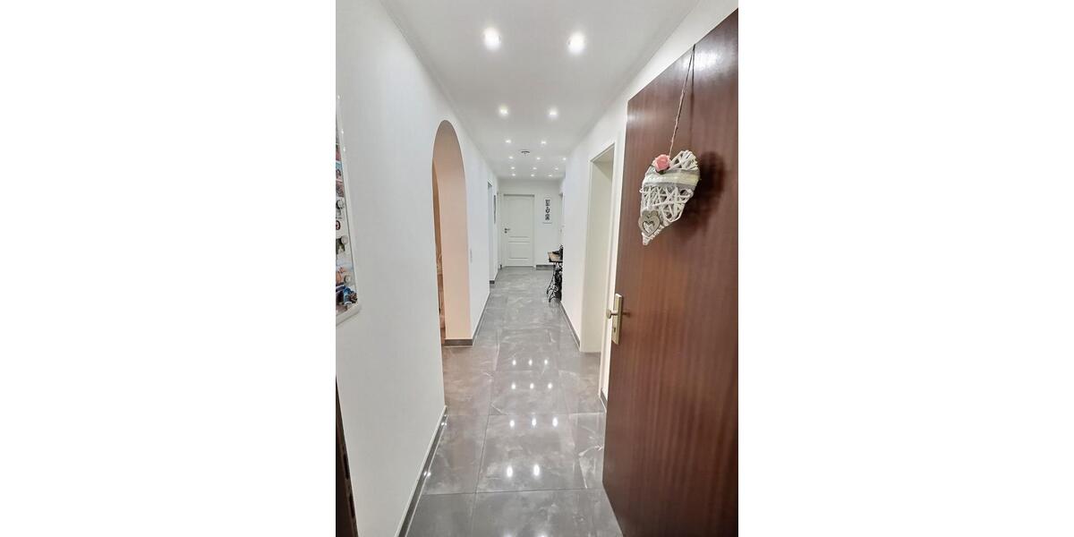 Erdgeschoßwohnung Ludwigsburg Pflugfelden - 4 Zimmer, 99 m&sup2;, 480.000&euro; | Angebot:26276661