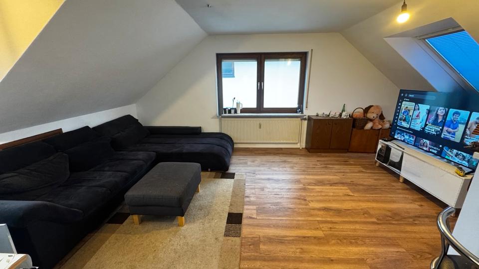Dachgeschoßwohnung Esslingen am Neckar Hegensberg - 3 Zimmer, 72 m&sup2;, 1.154&euro; | Angebot:26276899