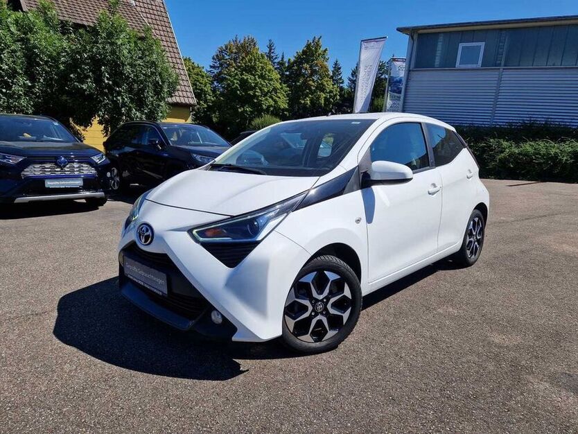 Aygo (X)