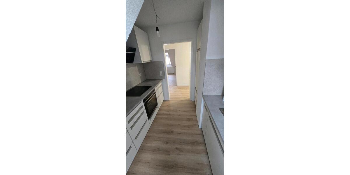 Dachgeschoßwohnung Ludwigsburg Oßweil - 4 Zimmer, 110 m&sup2;, 1.400&euro; | Angebot:26342825
