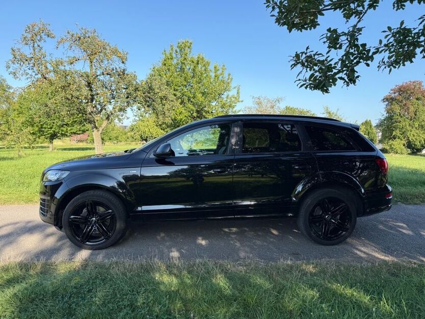 Q7