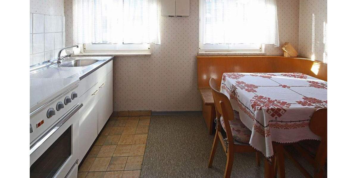 Einfamilienhaus Kernen-Stetten Stetten - 9 Zimmer, 212 m&sup2;, 330.000&euro; | Angebot:25302624