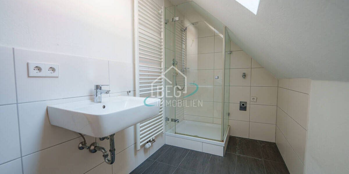 Etagenwohnung Stuttgart Bad Cannstatt - 4 Zimmer, 94 m&sup2;, 469.000&euro; | Angebot:26512670