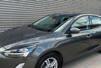Ford Focus 85.860 km 13.900 &euro; Sindelfingen 71065