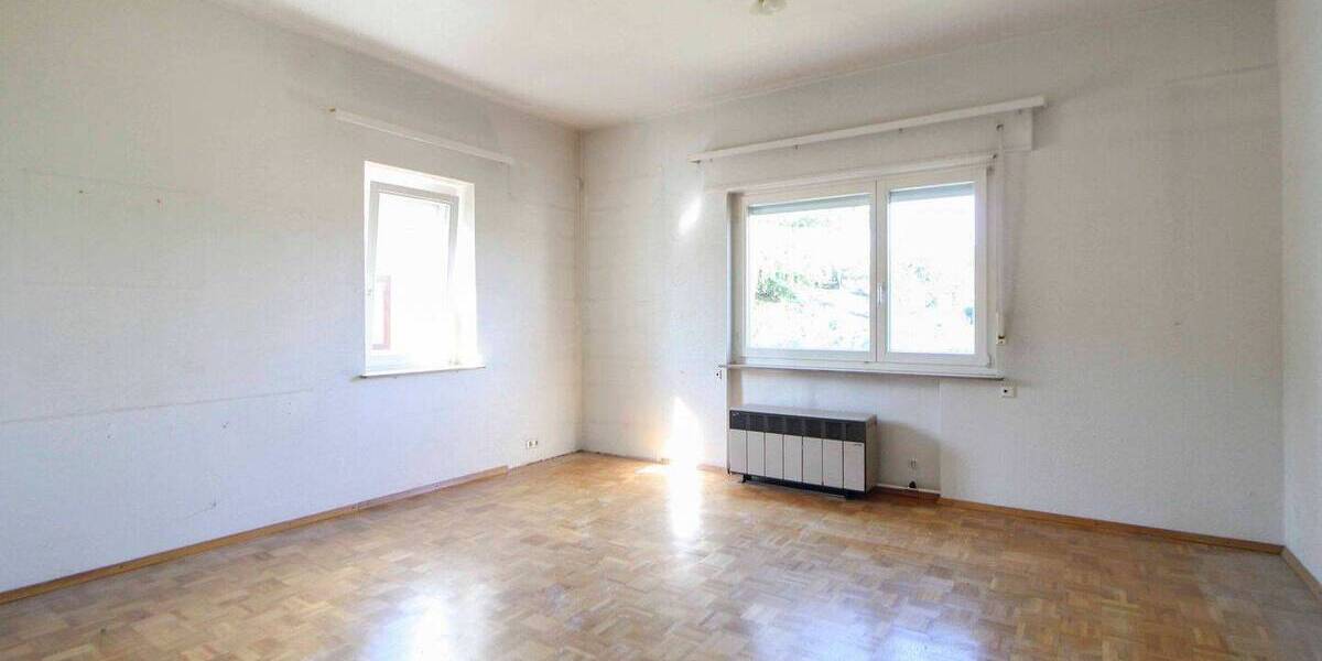 Mehrfamilienhaus, Wohnhaus Stuttgart Botnang - 9 Zimmer, 204 m&sup2;, 980.000&euro; | Angebot:26741539
