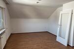 Doppelhaushälfte Oberstenfeld - 8 Zimmer, 156 m&sup2;, 1.800&euro; | Angebot:26354040