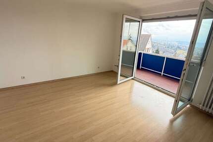 Wohnung Esslingen am Neckar Hegensberg - 7 Zimmer, 152 m&sup2;, 435.000&euro; | Angebot:26096099