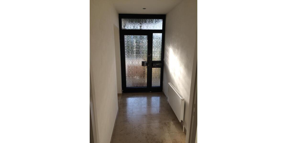 Erdgeschoßwohnung Esslingen am Neckar Brühl - 3 Zimmer, 103 m&sup2;, 1.200&euro; | Angebot:25048736