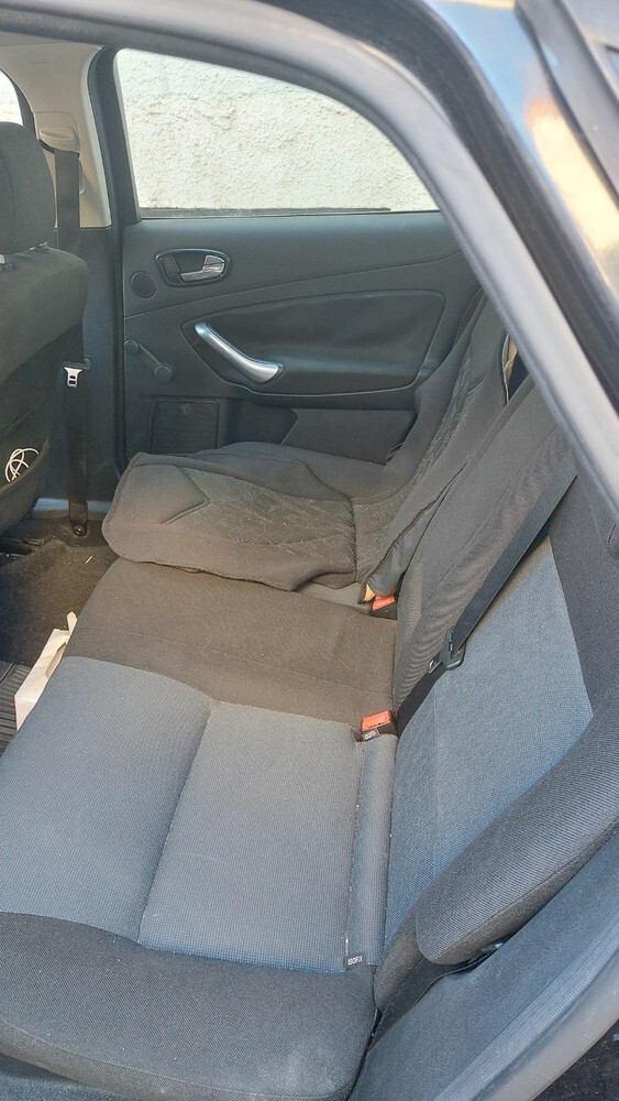 Ford Mondeo 180.000 km 4.900 € Mühlacker 75417