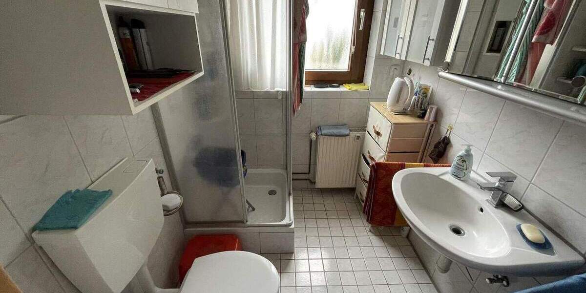 Mehrfamilienhaus, Wohnhaus Fellbach - 9 Zimmer, 236 m&sup2;, 850.000&euro; | Angebot:23981680