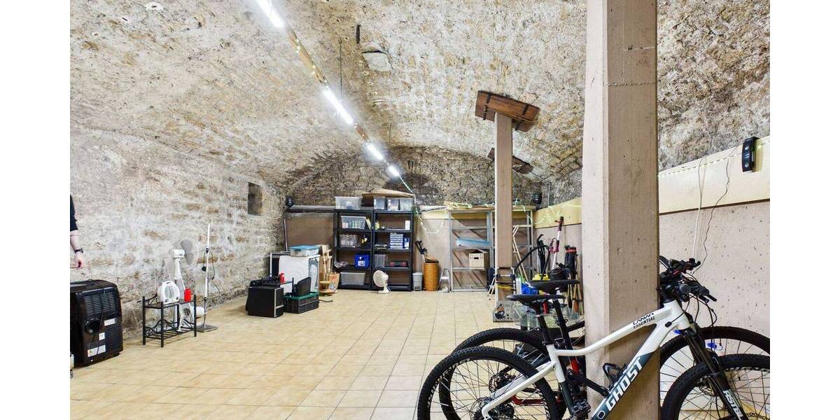 Etagenwohnung Bad-Cannstatt Bad Cannstatt - 3 Zimmer, 87 m&sup2;, 1.615&euro; | Angebot:26417581