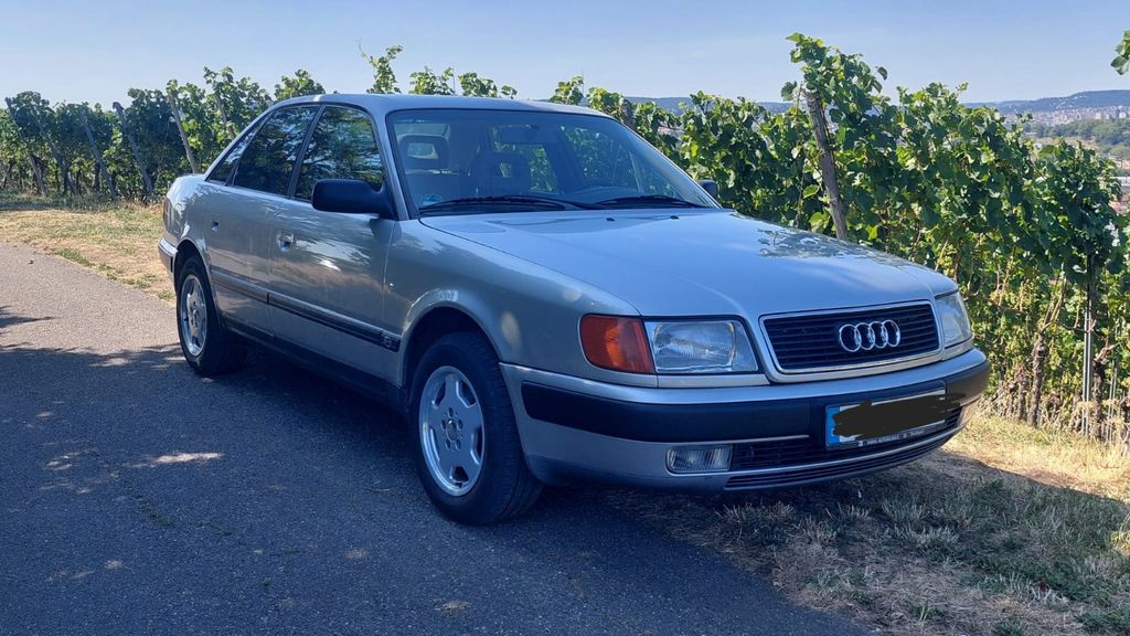Audi 100 260.000 km 2.000 &euro; Stuttgart 70374