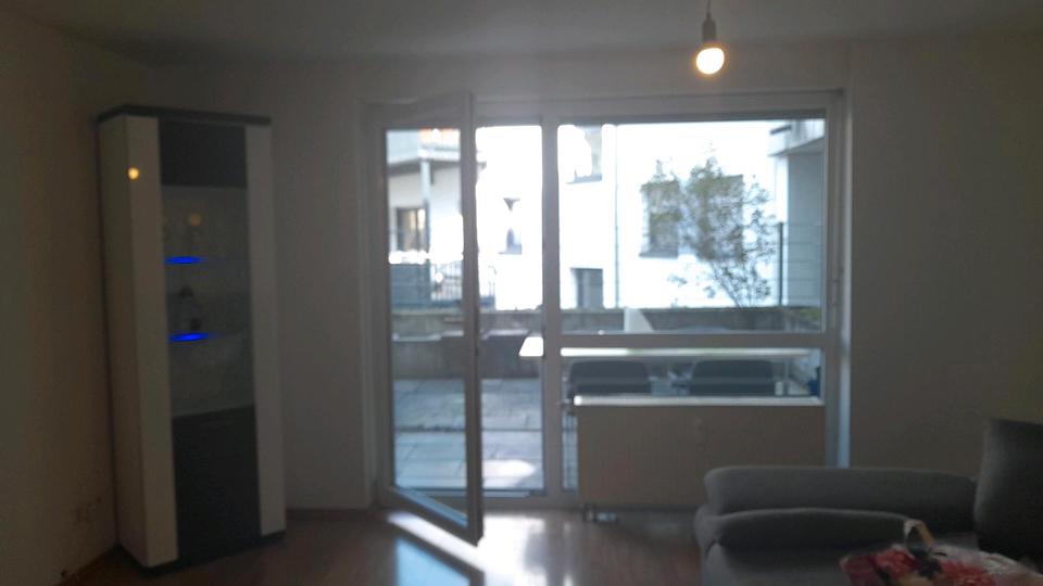 Erdgeschoßwohnung Stuttgart Feuerbach - 4 Zimmer, 90 m&sup2;, 1.700&euro; | Angebot:26409384