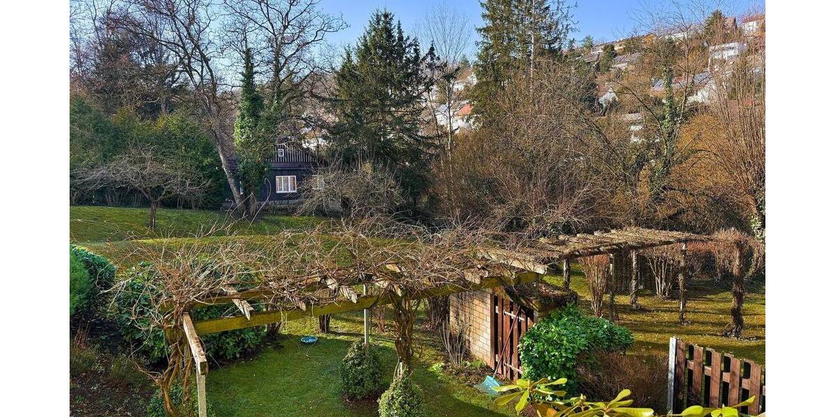 Etagenwohnung Stuttgart Botnang - 3 Zimmer, 100 m&sup2;, 440.000&euro; | Angebot:26170579