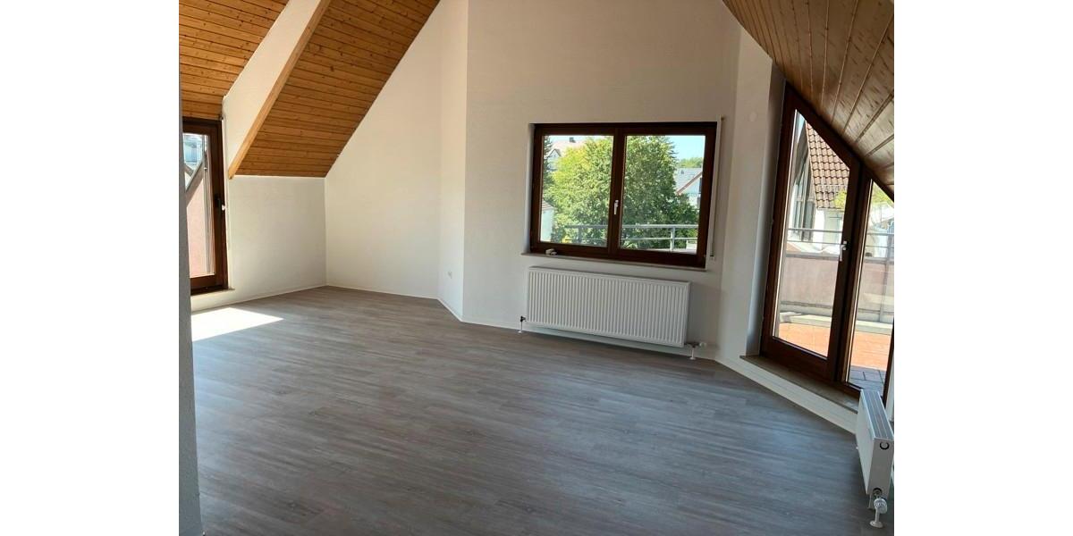 Dachgeschoßwohnung Kornwestheim - 3 Zimmer, 114 m&sup2;, 1.441&euro; | Angebot:22042128