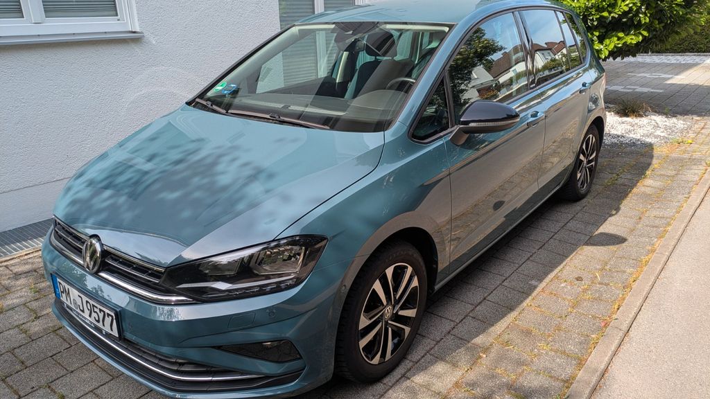 VW Golf Sportsvan 17.500 km 16.700 &euro; Böblingen 71032