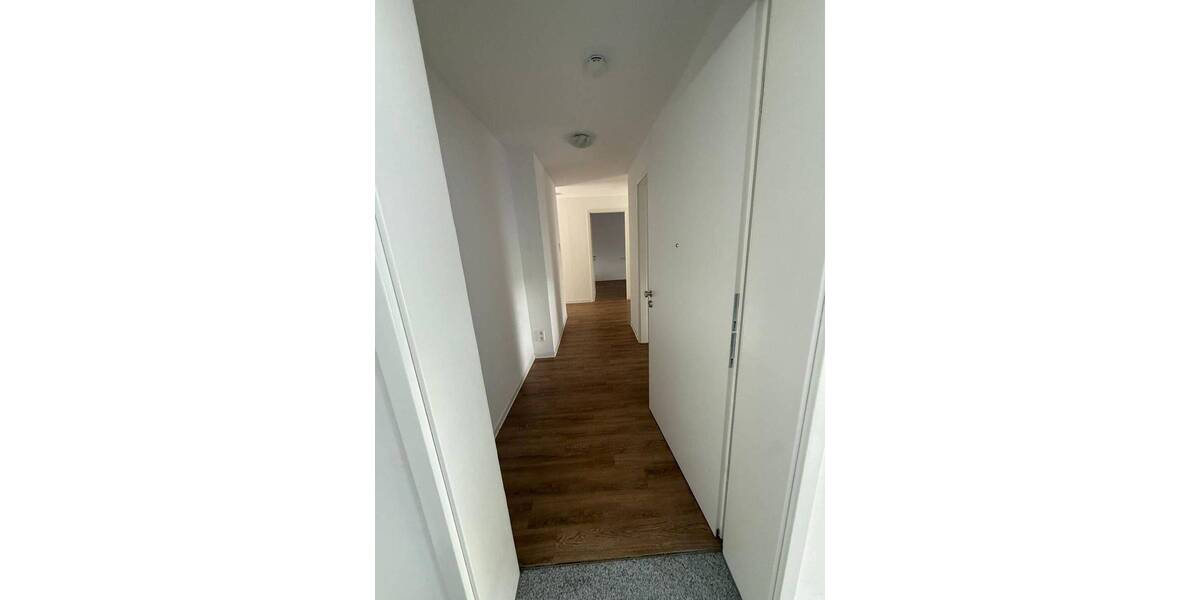 Etagenwohnung Esslingen am Neckar Weil - 3 Zimmer, 80 m&sup2;, 1.375&euro; | Angebot:26189583