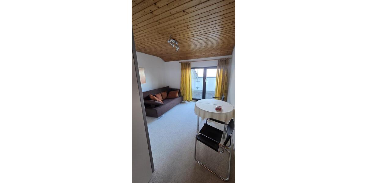 Doppelhaushälfte Gerlingen - 4.5 Zimmer, 141 m&sup2;, 2.200&euro; | Angebot:25084802