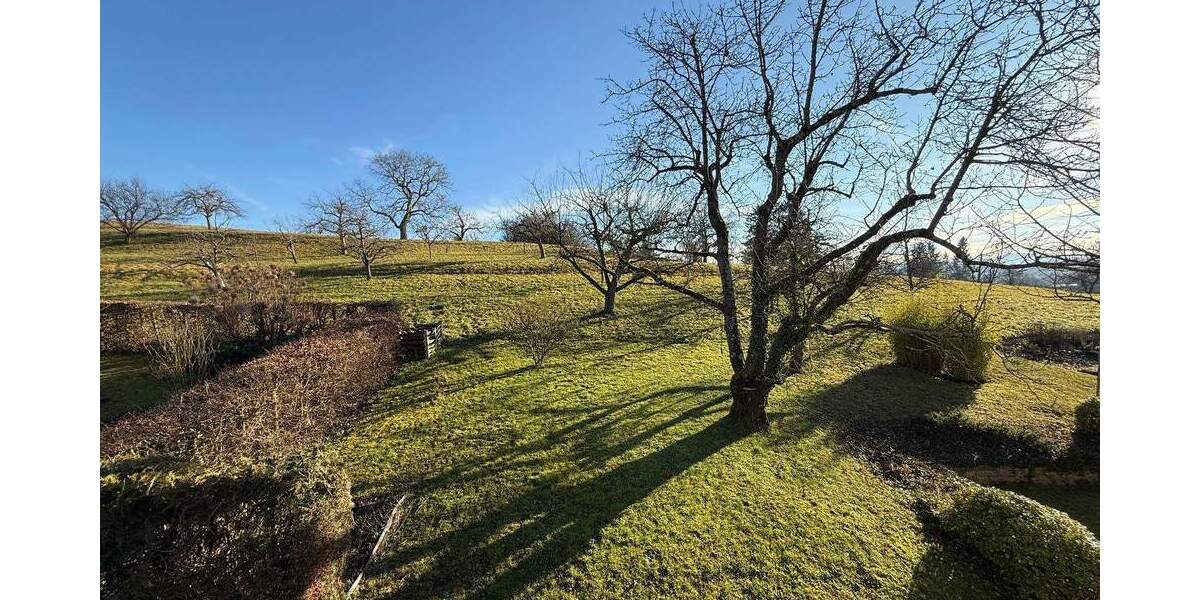 Mehrfamilienhaus, Wohnhaus Nürtingen - 5 Zimmer, 175 m&sup2;, 2.700&euro; | Angebot:24557708