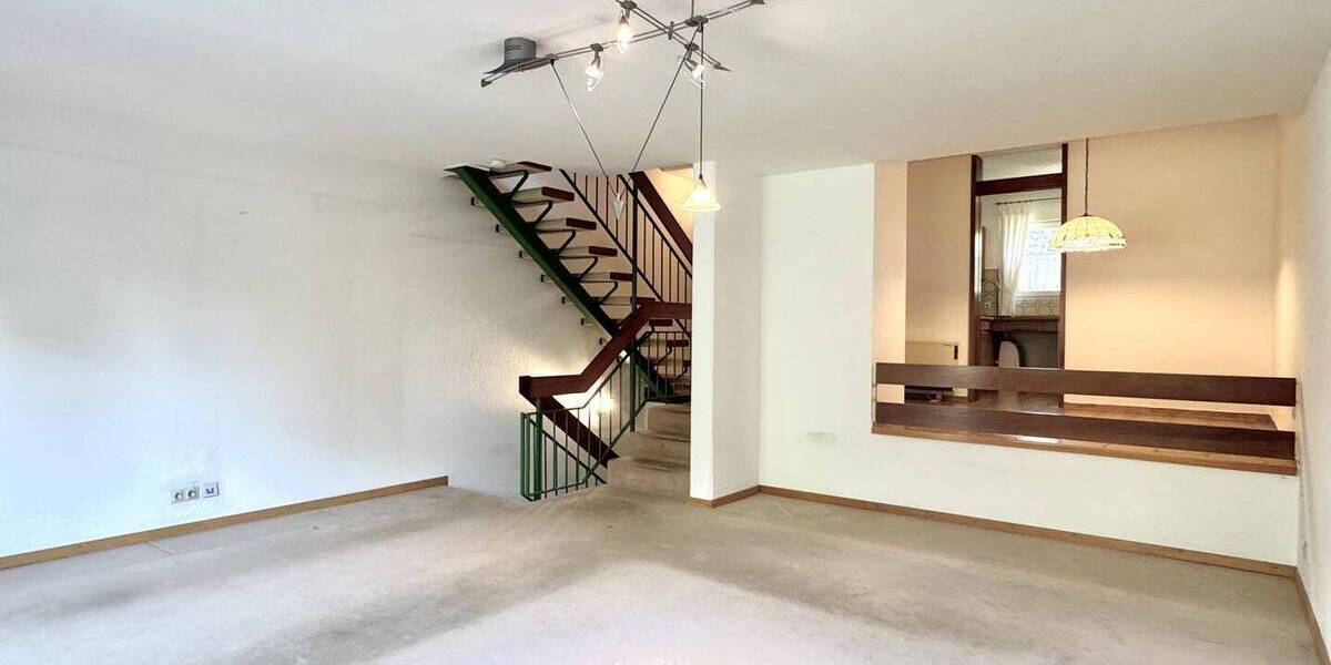 Reihenmittelhaus Sindelfingen Nord - 4 Zimmer, 100 m&sup2;, 499.000&euro; | Angebot:26411407