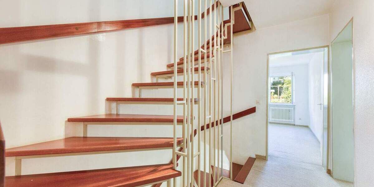 Reihenmittelhaus Stuttgart Rohracker - 5 Zimmer, 120 m&sup2;, 498.000&euro; | Angebot:23833683