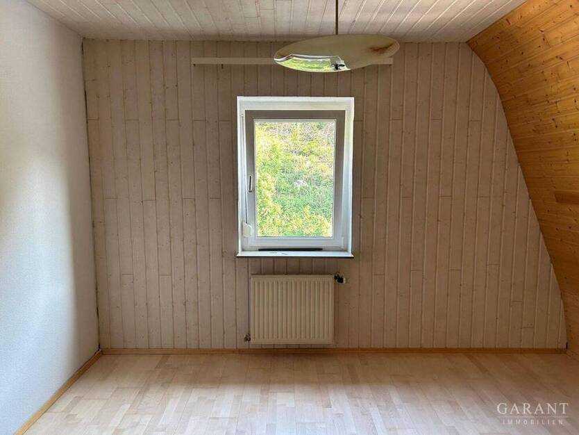 3-Zimmer-Dachgeschoss-Wohnung in Kaltental