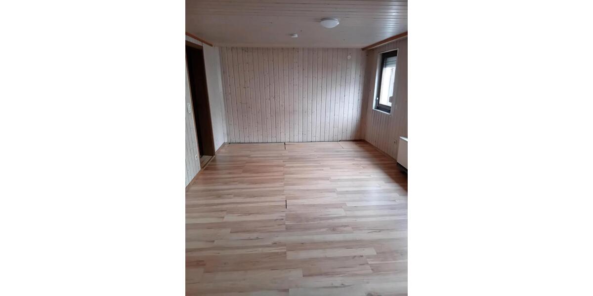 Doppelhaushälfte Neckartenzlingen - 5 Zimmer, 140 m&sup2;, 1.150&euro; | Angebot:24728093