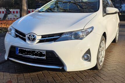 Toyota Auris 177.000 km 7.700 € Stuttgart 70372