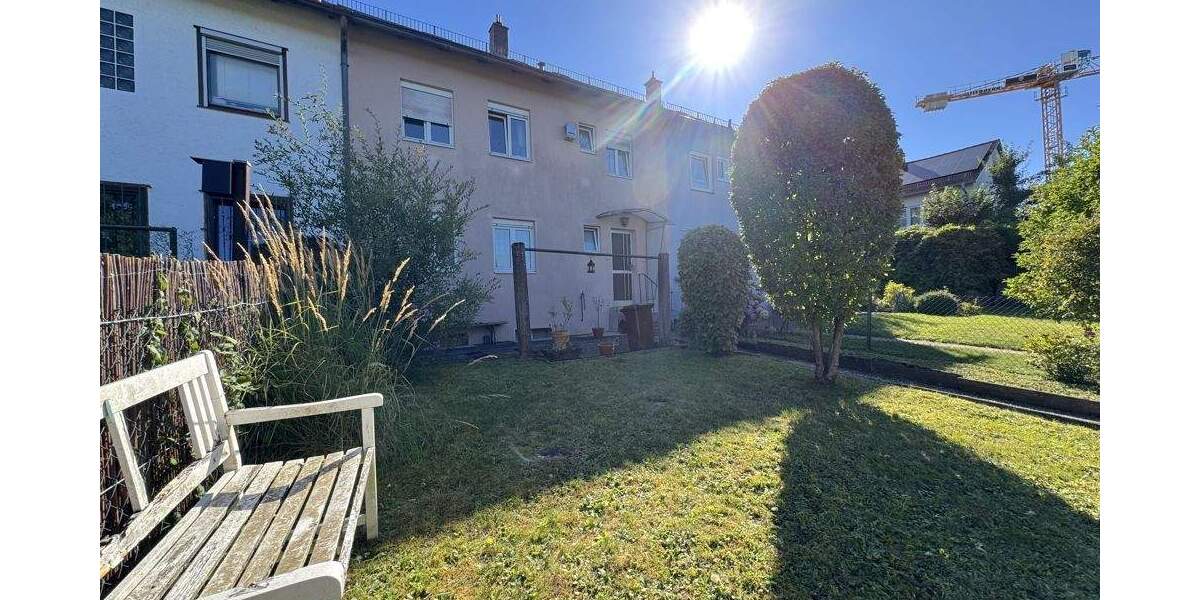 Reihenmittelhaus Stuttgart / Degerloch Hoffeld - 6 Zimmer, 135 m&sup2;, 650.000&euro; | Angebot:23968151