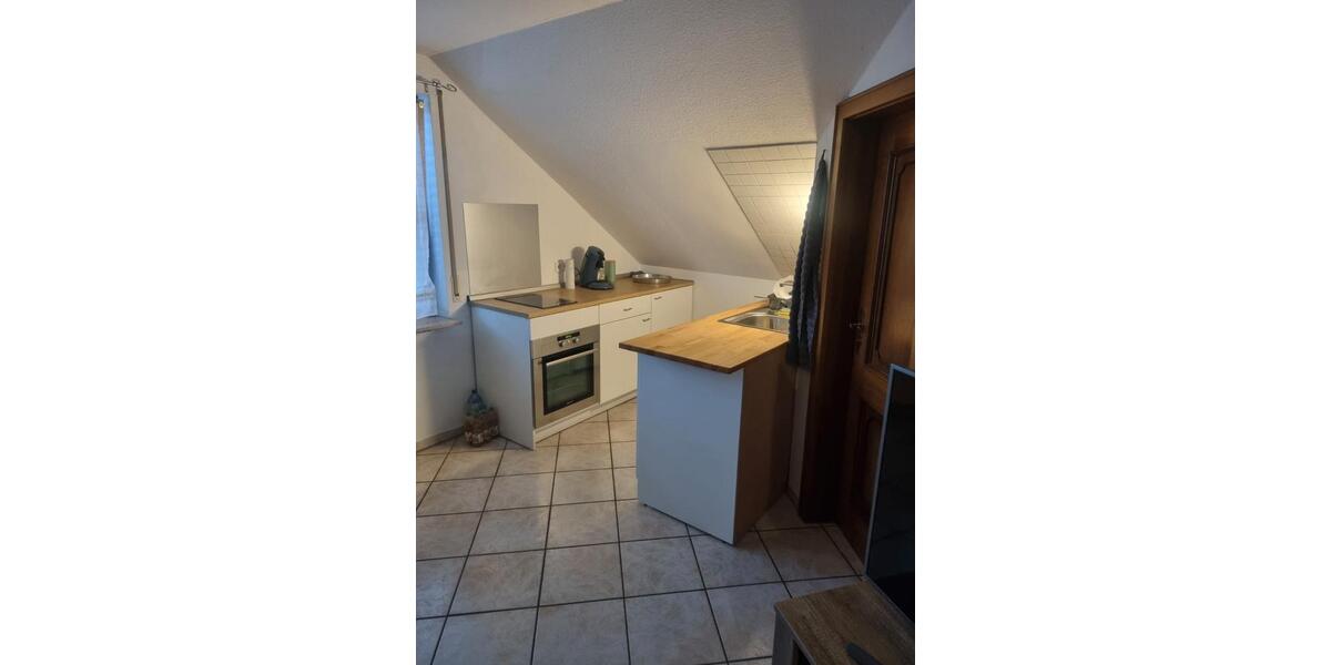Dachgeschoßwohnung Denkendorf - 1 Zimmer, 34 m&sup2;, 700&euro; | Angebot:26537314