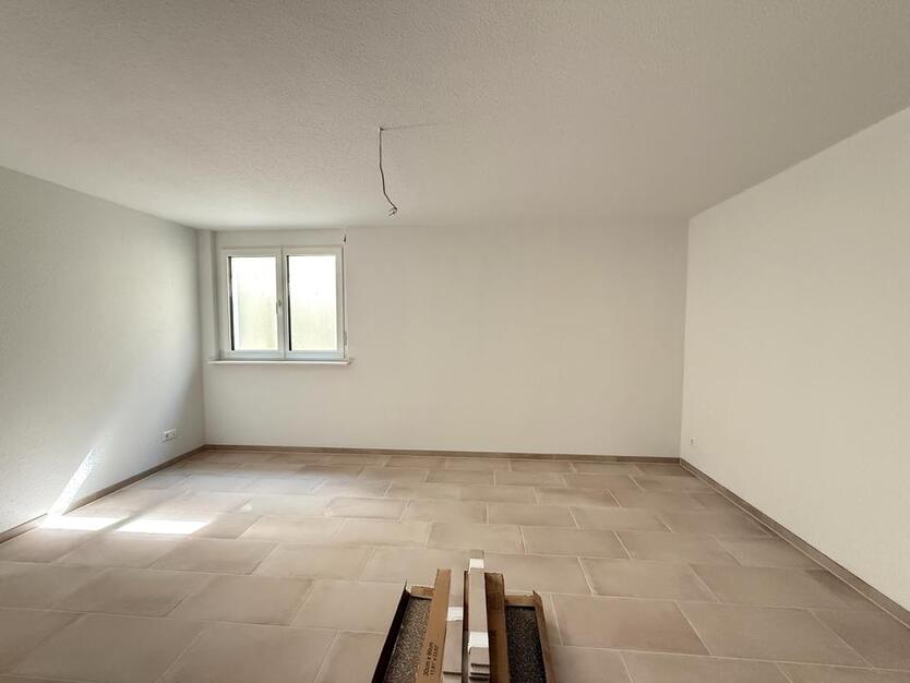 Energiesparwunder trifft Familienidylle – Reihenhaus (A+) in Steinenbronn
