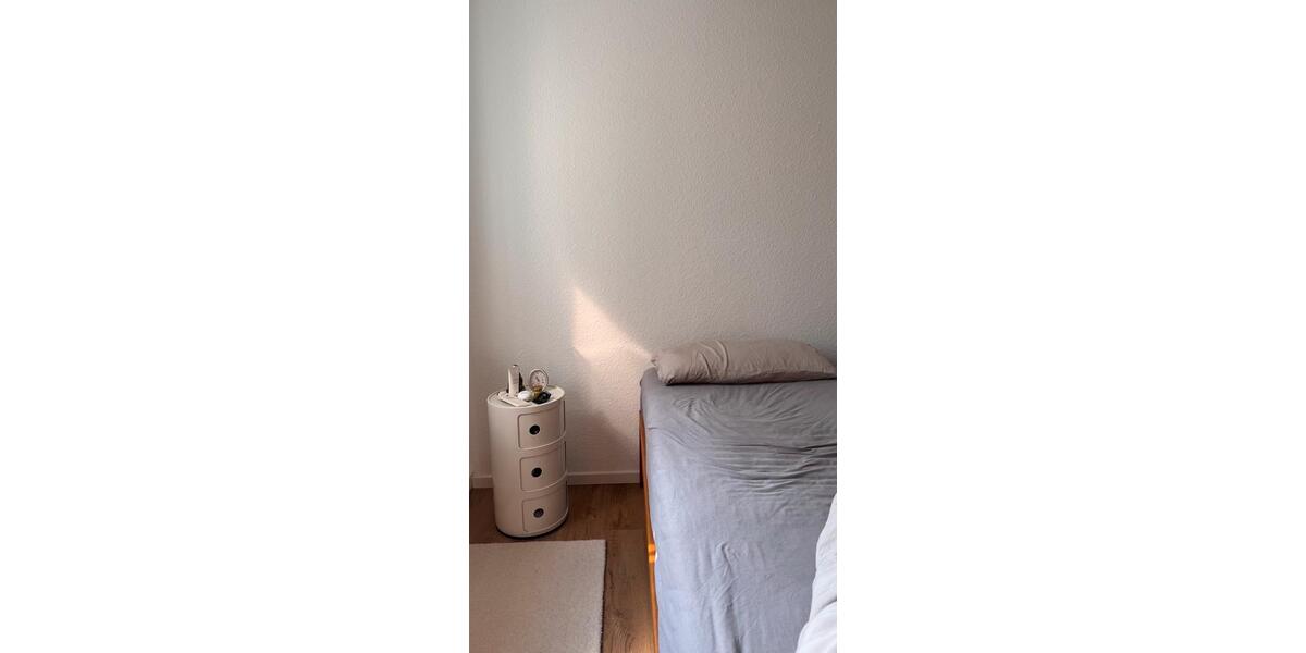 Etagenwohnung Stuttgart Degerloch - 3 Zimmer, 60 m&sup2;, 1.650&euro; | Angebot:26073118