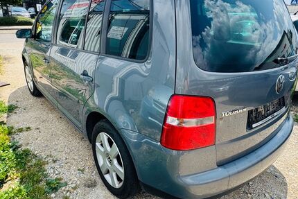 VW Touran 249.000 km 999 &euro; Filderstadt 70794