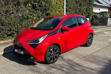 Toyota Aygo (X) 53.000 km 11.890 € Reutlingen 72764