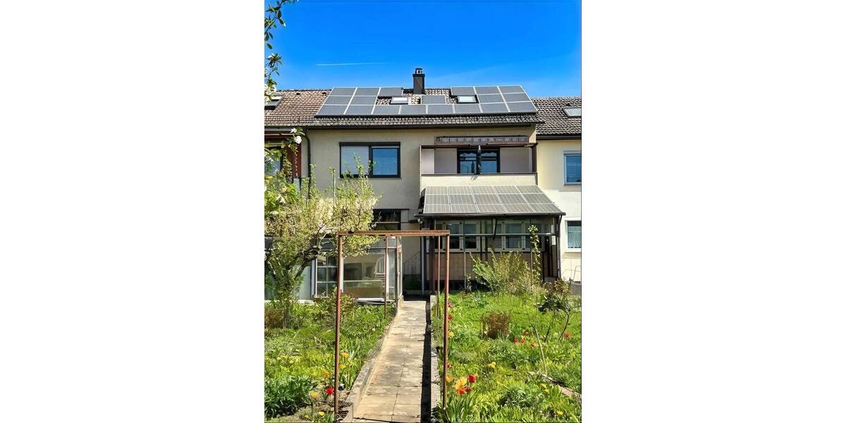 Reihenmittelhaus Sindelfingen Mitte - 7 Zimmer, 140 m&sup2;, 480.000&euro; | Angebot:26807364
