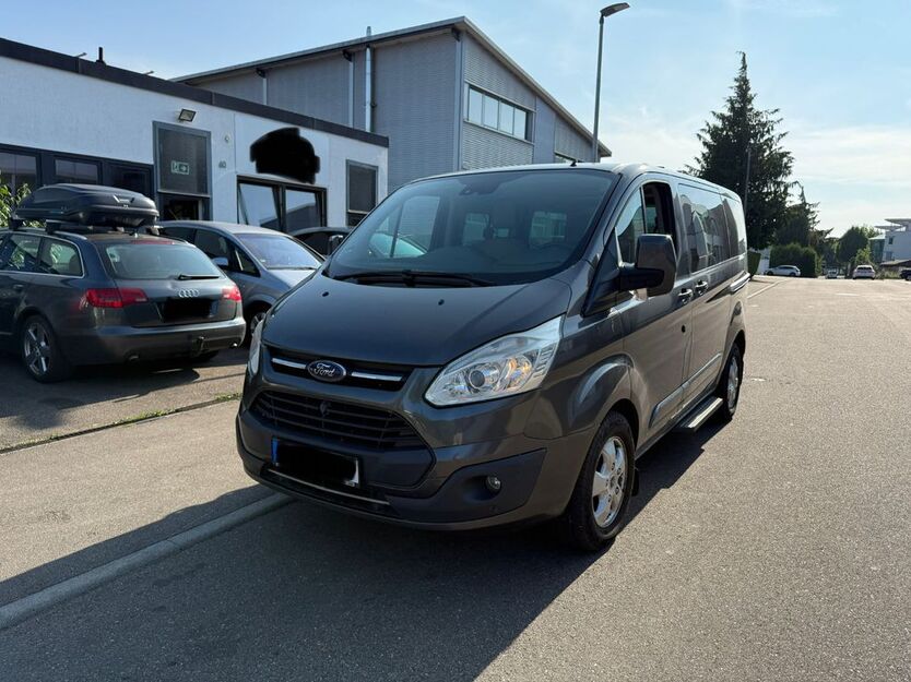 Ford Tourneo Custom 160.000 km 20.400 € Stuttgart 70376