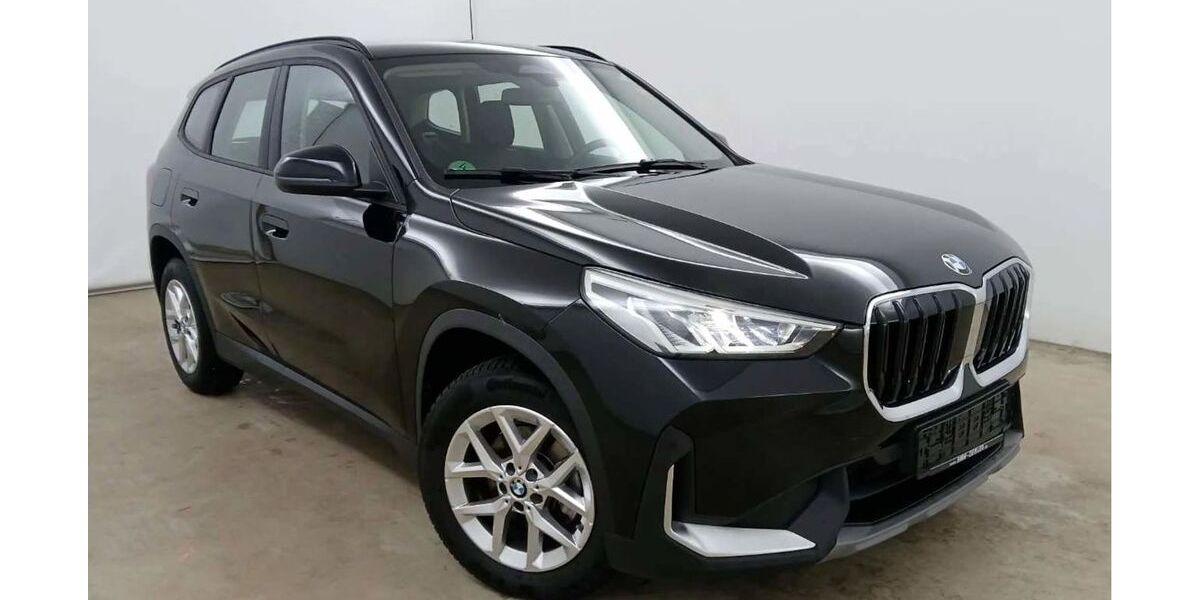 BMW X1 13.000 km 34.490 &euro; Böblingen 71032