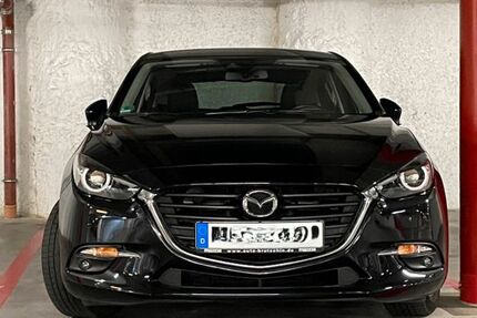 Mazda 3 90.000 km 12.300 &euro; Stuttgart 70173