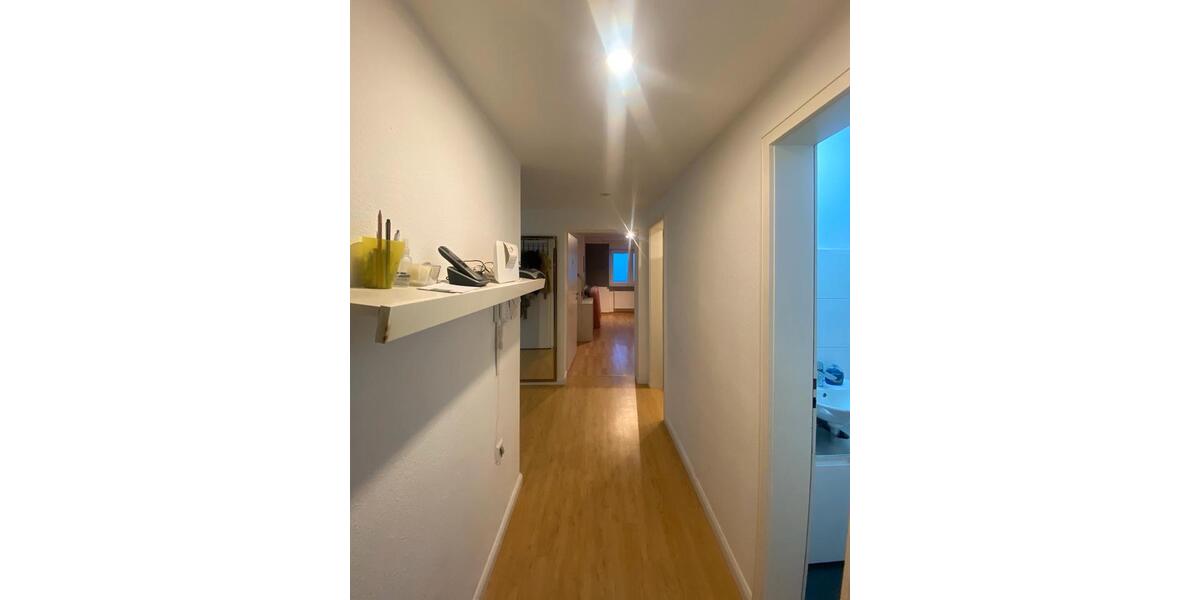 Erdgeschoßwohnung Ludwigsburg Eglosheim - 4 Zimmer, 90 m&sup2;, 1.550&euro; | Angebot:26256466