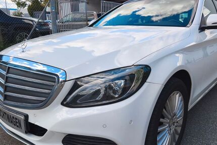 Mercedes-Benz C 250 215.743 km 9.999 &euro; Stuttgart 70329