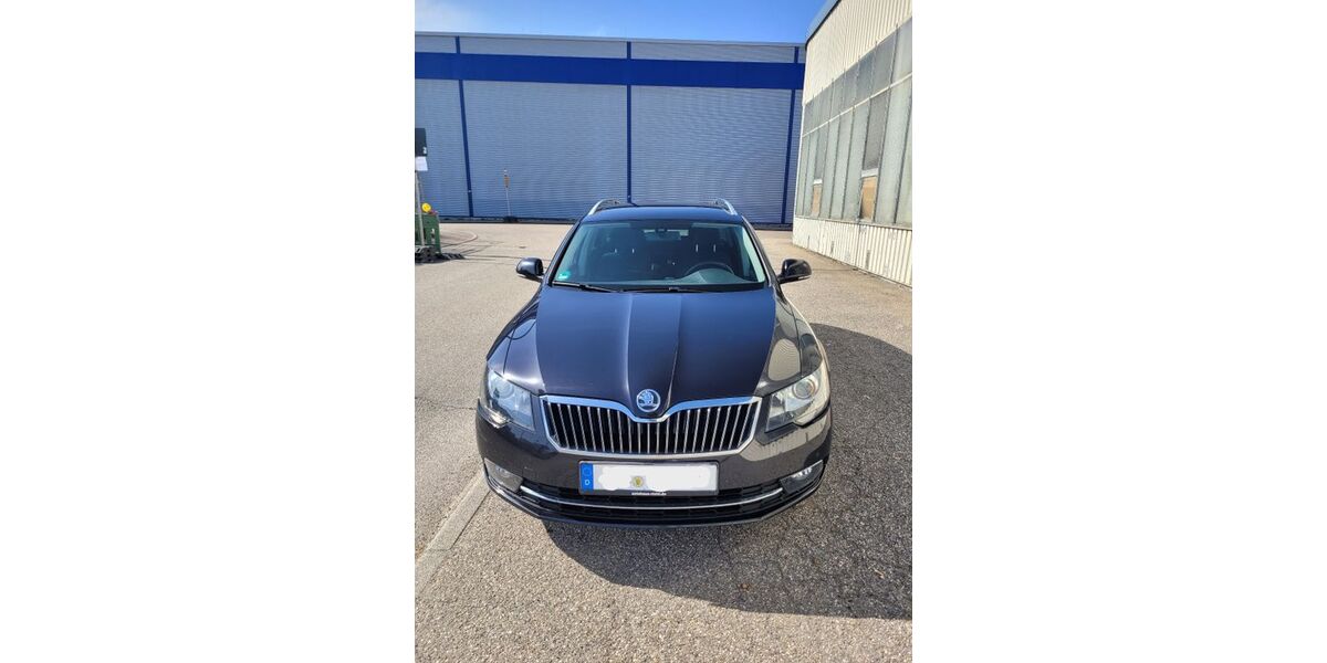 Skoda Superb 245.000 km 6.799 &euro; Leonberg 71229