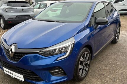 Renault Clio 24.885 km 14.890 € Ludwigsburg 71636