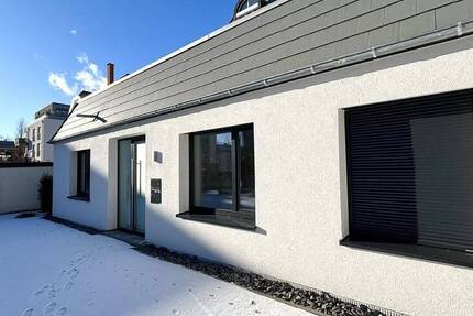 Wohnung Sindelfingen Mitte - 2 Zimmer, 89 m&sup2;, 1.280&euro; | Angebot:26190952