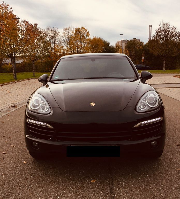 Porsche Cayenne 80.000 km 31.900 € Winnenden 71364