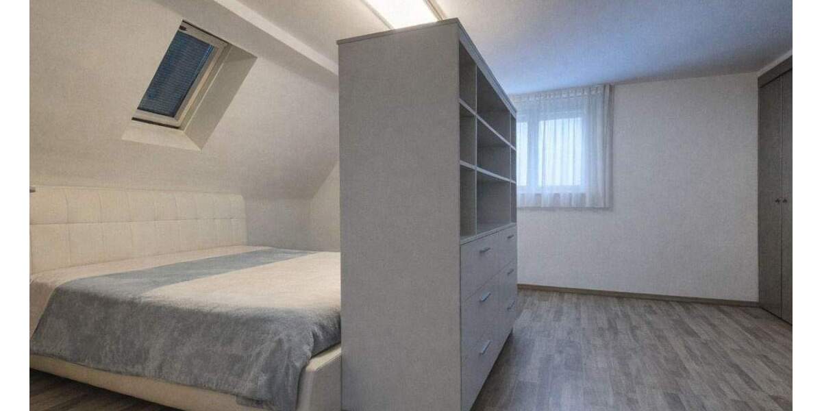 Einfamilienhaus Stuttgart Untertürkheim - 5 Zimmer, 123 m&sup2;, 477.000&euro; | Angebot:24713323