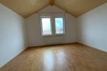 Gepflegtes Einfamilienhaus mit überdachter Terrasse und Garten